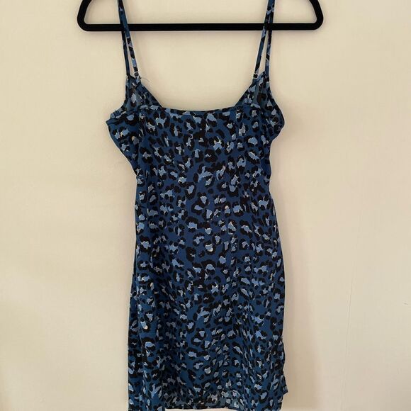 Brave Soul London Cheeta print blue flowy dress - Picture 5 of 7